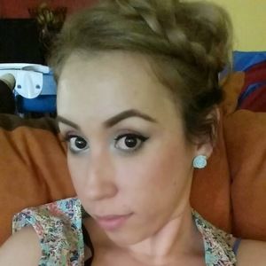 Meet your Posher, Lily